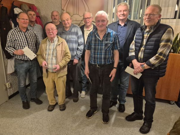 Fleißige Sänger durch regelmäßigen Besuch der Chorproben 2025